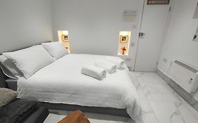 New Look Lux Studio In Central London